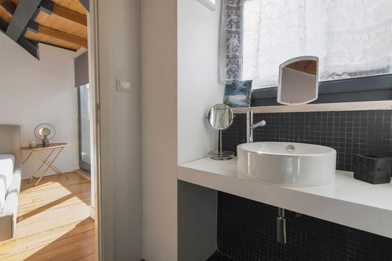 Bairro Alto Stunning Flat With Balcony By Lovelystay Lisboa Portugalsko