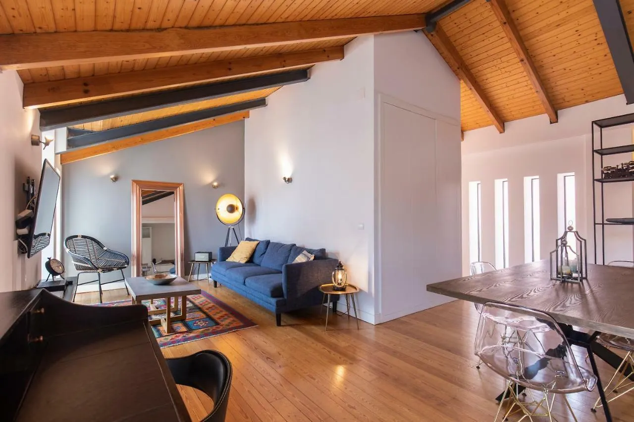 Bairro Alto Stunning Flat With Balcony By Lovelystay Lisboa Apartmán